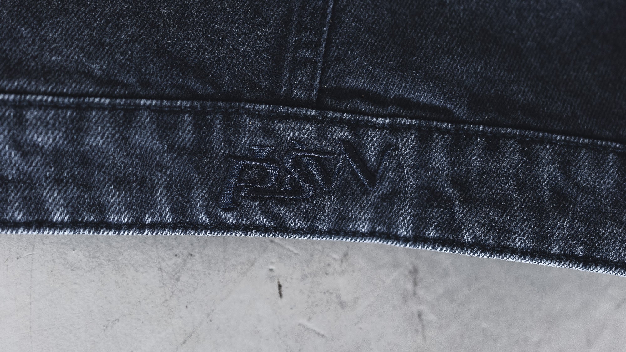 PLSNNXAQ #08 - Talle 2